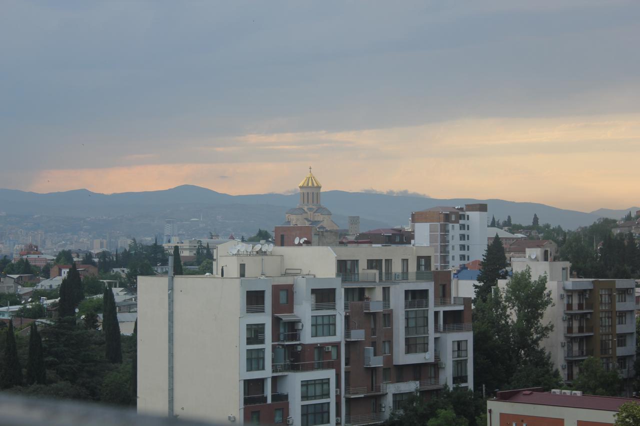 Apart Hotel Vera Тбилиси Екстериор снимка